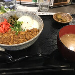 Nakano Sakaue En - 麻辣ルーローハン定食