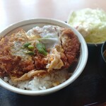 Tonkatsu Katsu Kuniya Takashimadaira Ten - かつ丼　味噌汁　サラダ