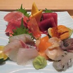 Japanese Cuisine Yachiyo - ネタが沢山で華やかです♪