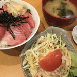 Taishu Sakaba Double Play - マグロ丼定食700円