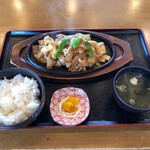 奥入瀬 麦酒館 - セット全容