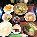 Yamaya Shokudo - 200302月　富山　山家食堂　牛スジ定食850円