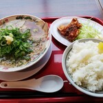 Ramen Kairikiya Fujieda Pa Kudarisen Ten - 醤油ラーメン+旨辛唐揚げ