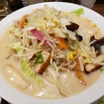 Ringer Hut Akabane Ten - 野菜たっぷりちゃんぽん740円！