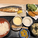 Sushi-ya Ginzo Awajicho Waterasu Ten - 焼魚・白身フライ定食@880円