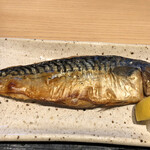 Sushi-ya Ginzo Awajicho Waterasu Ten - 焼魚はサバの塩焼き