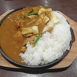 Curry House CoCo Ichibanya Honsu Masho Ten - 鉄板鶏ちゃんカレー(大盛)