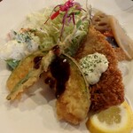 Restaurant Libera - 本日のランチ　あじフライ他