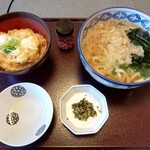 Kagono Ya Kuzuha Ten - 小振りフィレかつ丼とおうどんのセット