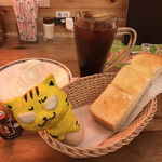 Coffee Dokoro Komeda Coffee Ten Neyagawa Minami Ten - 玉乗りキトラン、稼働中