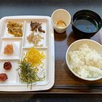 Hotel West Court Amami II - セルフ鶏飯