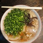 勝十銭 - チャーシュー平打ち麺