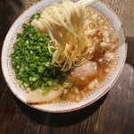 勝十銭 - 麺のリフトアップ