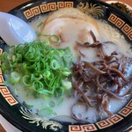 博多ラーメン 龍 - 白龍ラーメン　690円