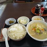 Tomoe Shokudo - 豚汁定食６８０円