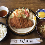 Tonkatsu Shoken - ロースカツ定食700円です