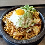 Teppan Yatai Daibashti Tokyo Puraza Ten - 大阪月見焼きそば780円