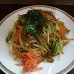 Shinmai - 手作りの焼きそば。