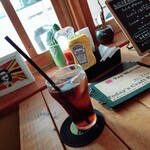 NEU'S AL DINER - ドリンクはコーラ150円