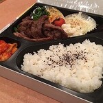 焼肉 はなぶさ - 料理写真:特選はなぶさ弁当