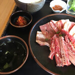 Sumibi Yakiniku Shichirinbo Inadazutsumi - 