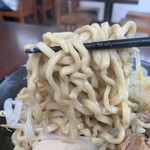 豚さんち - 浅草開化楼の麺