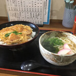 Komadori Udon Takamiya Ten - カツ丼とミニうどん