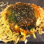 Umaimonya Goemon Higashihiroshima Ten - お好み焼きデラックス１０５０円