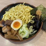 Yoichi Tsukemen Kenkyujo - 「二代目の逆襲！」（税別780円）の麺