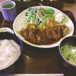 Shiko - チキンカツ定食¥950