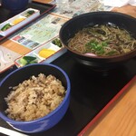 Michi no Eki Hachikita - 山菜蕎麦セット850円