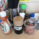 天丼・天ぷら本舗 さん天 - 卓上調味料