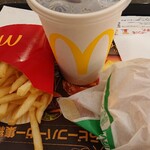 McDonald's Marunochi Kokusai Birudingu Ten - 