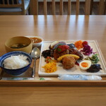 Gohanya Hatchi - もりもりごはん（3種盛り）＋カレーオプション