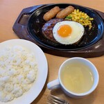 Gusto Setagaya Kyuden Ten - てりたまハンバーグランチ(税抜599円)