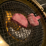 Wagyu Yakiniku Tokori Ueno Banbugaden Ten - 分厚い芯タン