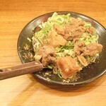 築地銀だこ大衆酒場 - お好み焼き牛スジ玉