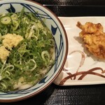 Marugame Seimen Utsunomiya Kamitosai Ten - かけうどん並と鶏天