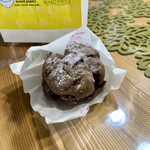 Beard Papa Yunimo Chiharadai Ten - ブルーベリーチーズケーキシュー