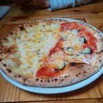 Pizza Ya no Cheese Cafe - ハーフ＆ハーフピザ1363円