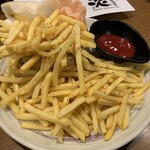 Sumibi Izakaya En Kotoni Ten - フライドポテト大盛(3倍)、490円(税別)