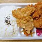 Karaage Senmon Happi Shoten Meike Ten - あいもり唐揚げ弁当（中；ライス大盛り）