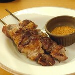 Saizeriya Kita Akabane Ekimae Ten - アロスティチーニ(ラムの串焼き/2本)  399円
                        味は美味しいけど、ちょいと硬め