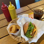 Freshness Burger Shinomiya Bypass Ten - 