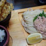 かかしうどん - ざる板うどん