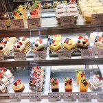 Patisserie La Plage - 