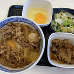 Yoshinoya Gojusan Gosen Tottori Yoshinari Ten - 牛丼並・つゆだく・肉だく、玉子、お新香