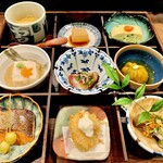 Akasaka Tenseki Tei HANARE - 四季の彩り弁当。