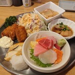 Izakaya Hanahana - 本日の魚ランチ 700円(税込)