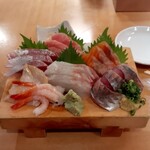 Sushi Izakaya Yatai Zushi Higashi Rinkan Ekimaecho - 